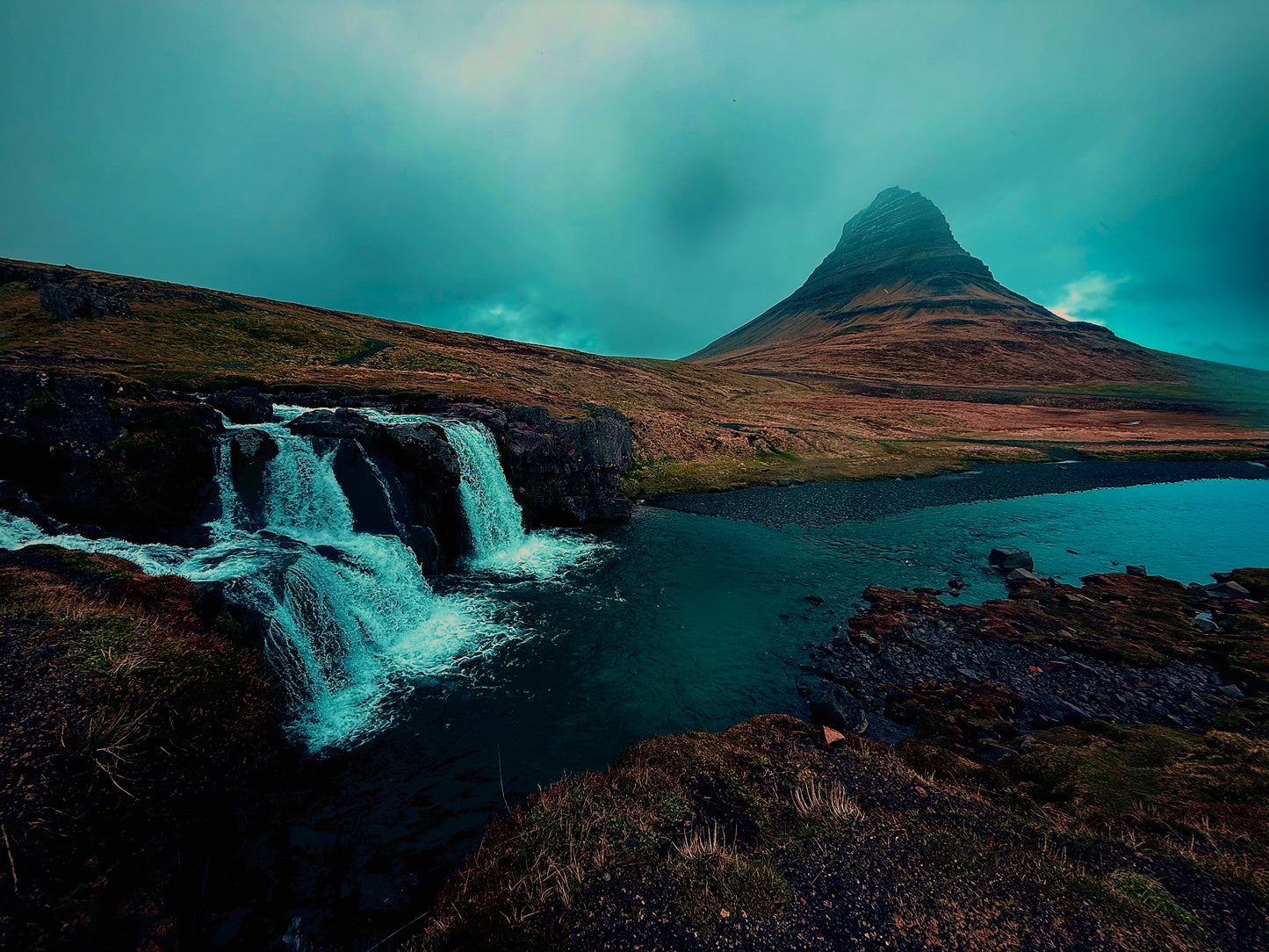 Aurora Quest: Chasing Northern Lights in Iceland