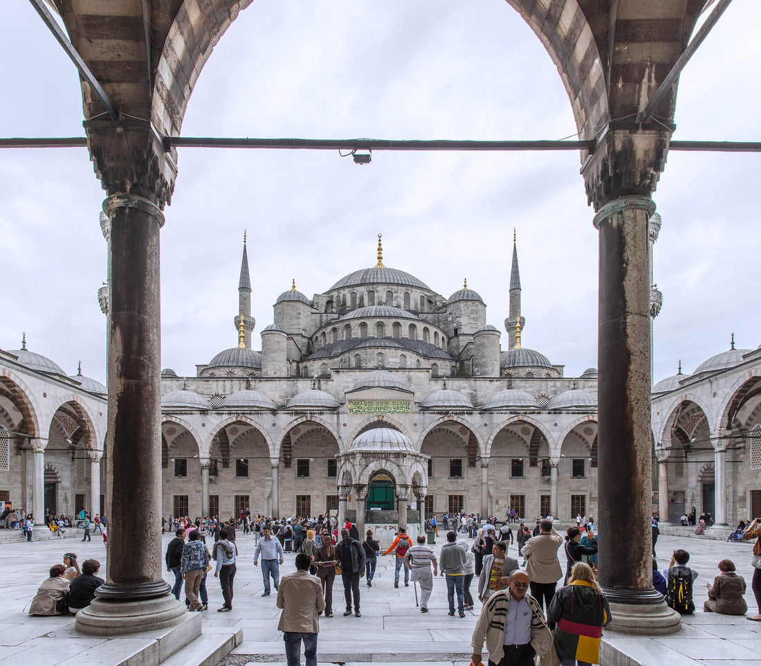 How to Be a Responsible Tourist in an Era of Political Tension