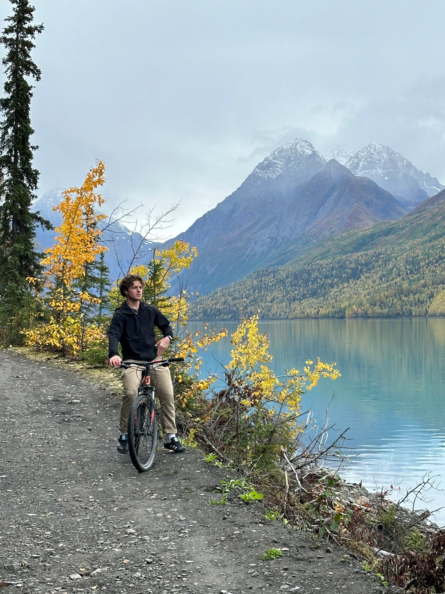 Alaska Unleashed: Fall’s Wild Symphony