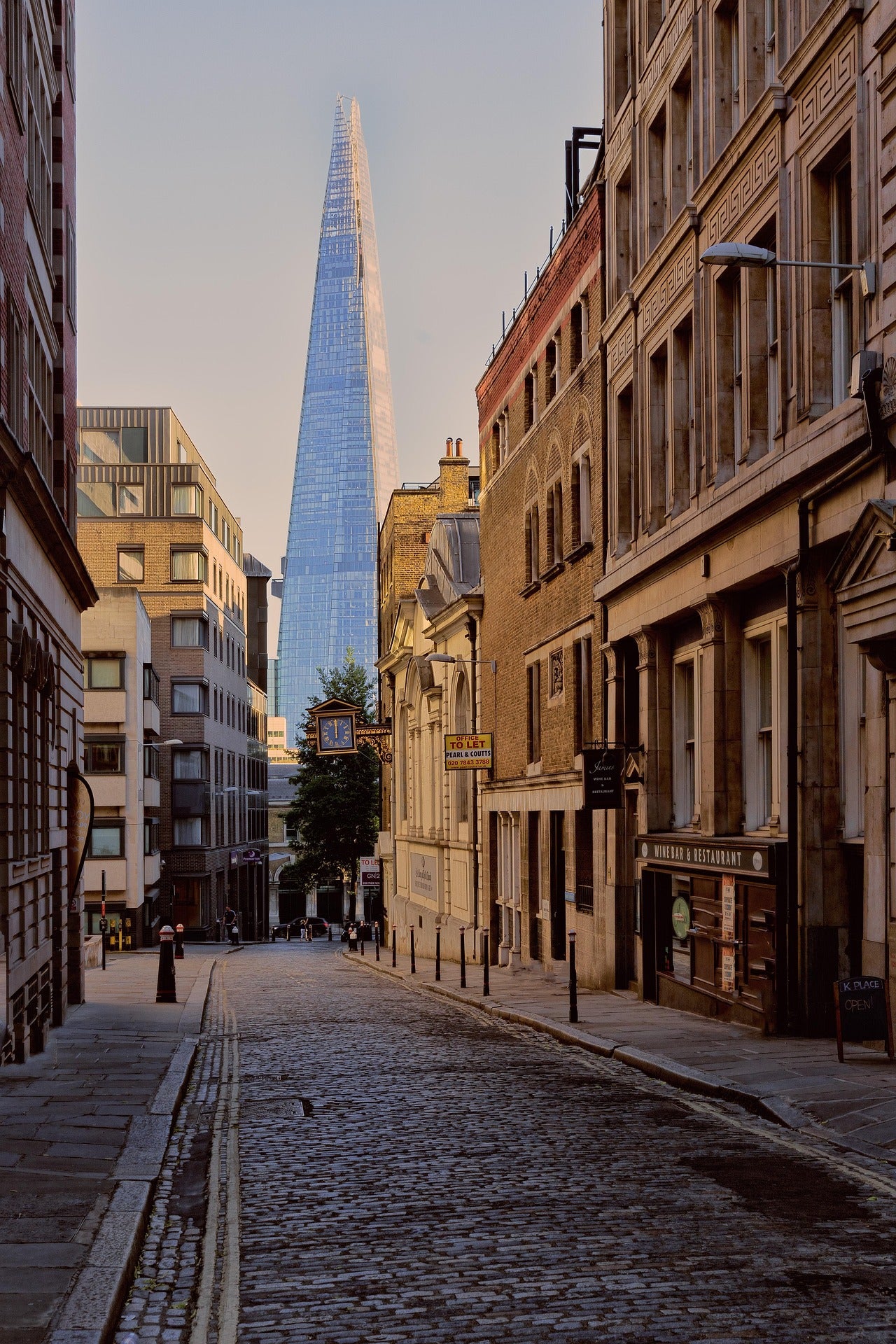 The Great Crossing: London, Wales & France