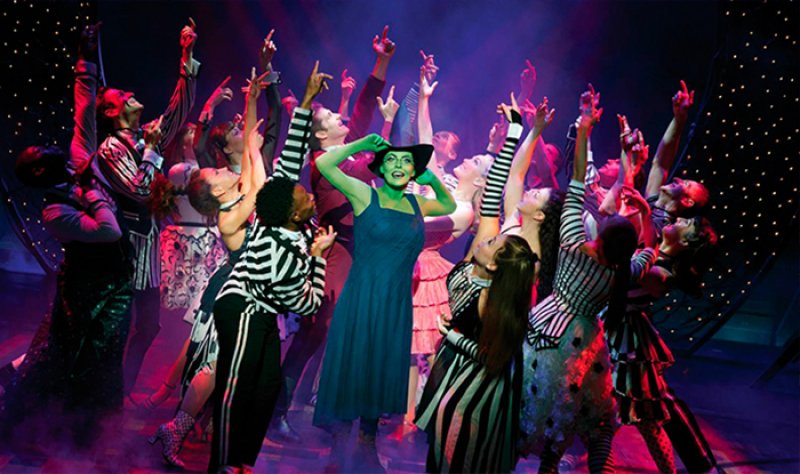 Broadway Show - Wicked The Musical - ExistTravels