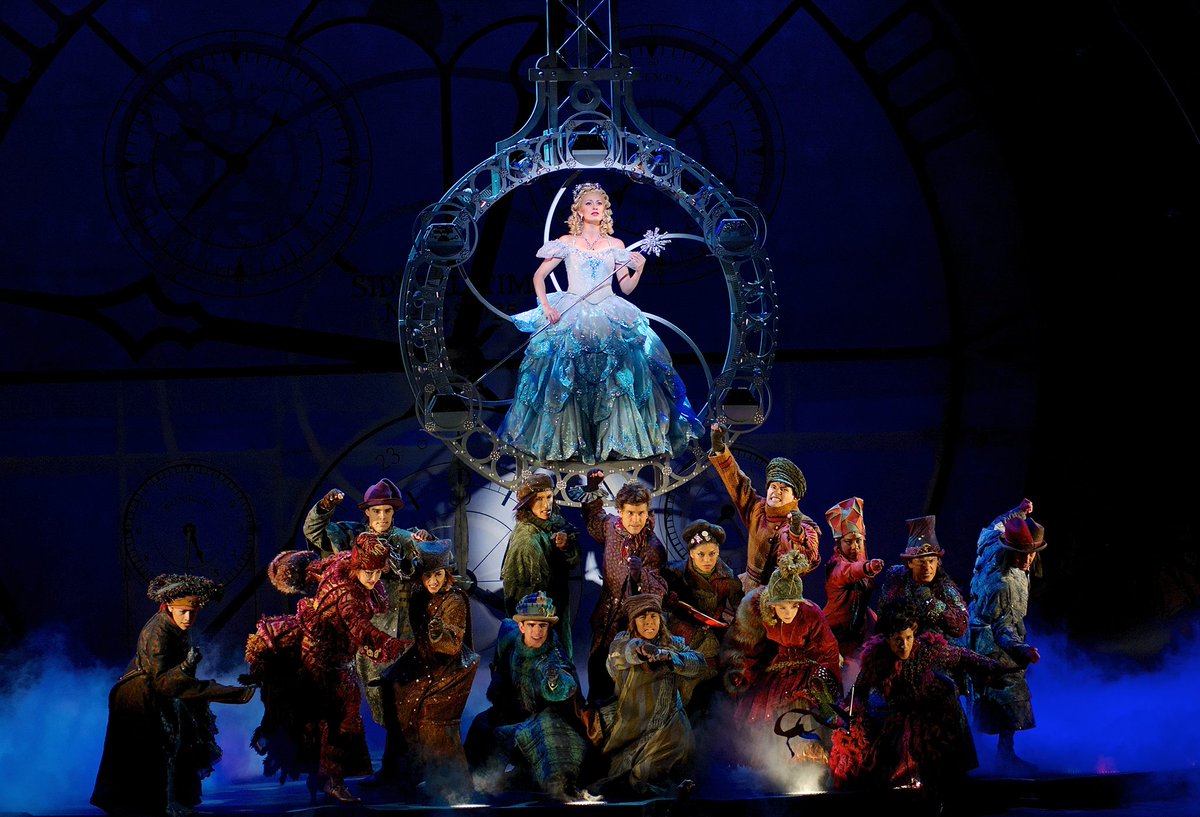 Broadway Show - Wicked The Musical - ExistTravels